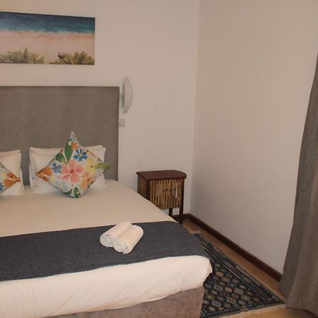Wharf Side Inn Пемба Екстер'єр фото